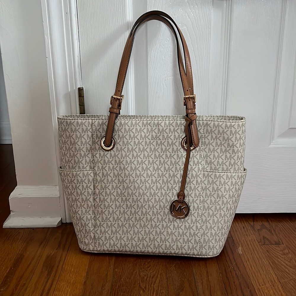 MK Jet Set East West